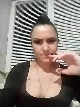 Snapshot of MillaMia45 chatting on 05-18-26, 07:41 MillaMia45 online show from 05-18-26, 07:41