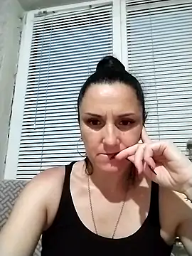 Snapshot of MillaMia45 chatting on 05-23-26, 05:50 MillaMia45 online show from 05-23-26, 05:50