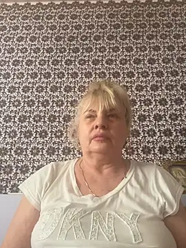 Snapshot of AnastasiaGrey777 chatting on 06-27-26, 02:01 AnastasiaGrey777 online show from 06-27-26, 02:01