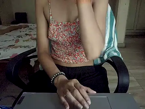 Snapshot of Sexyrossy7 chatting on 05-31-26, 06:09 Sexyrossy7 online show from 05-31-26, 06:09