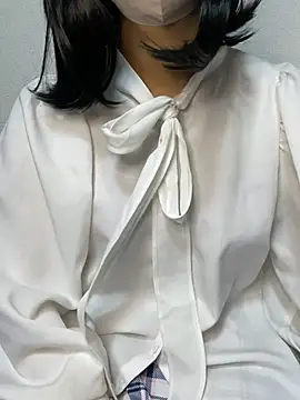 Snapshot of aya_chan00 chatting on 06-15-26, 10:23 aya chan00 online show from 06-15-26, 10:23