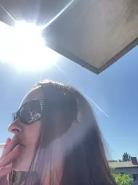 LindaLee90 online show from 06-26-26, 12:53