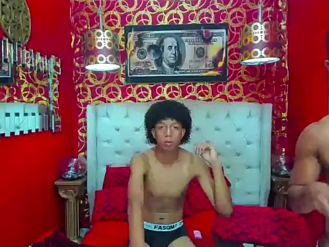 Snapshot of skinny20boy chatting on 06-20-26, 01:09 skinny20boy online show from 06-20-26, 01:09