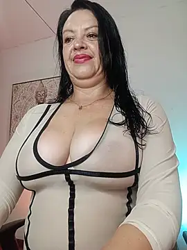 Snapshot of EvaRoberts_1 chatting on 07-17-26, 01:29 EvaRoberts 1 online show from 07-17-26, 01:29