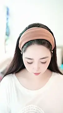Snapshot of singer-wenwan chatting on 06-13-26, 10:02 singer-wenwan online show from 06-13-26, 10:02