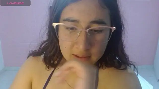 Snapshot of celeste16092020 chatting on 06-25-26, 01:59 celeste16092020 online show from 06-25-26, 01:59