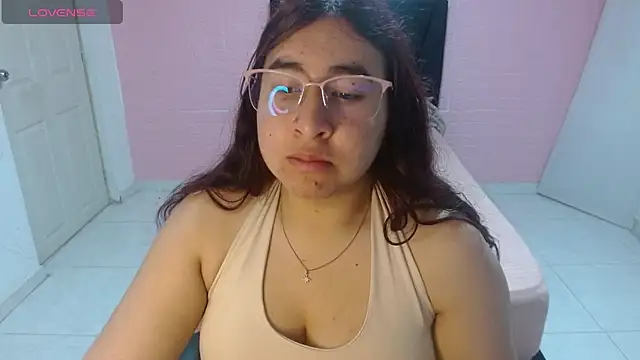 Snapshot of celeste16092020 chatting on 07-04-26, 02:01 celeste16092020 online show from 07-04-26, 02:01