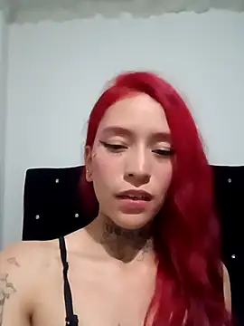 ChicaFuegoDulce online show from 05-10-26, 01:11