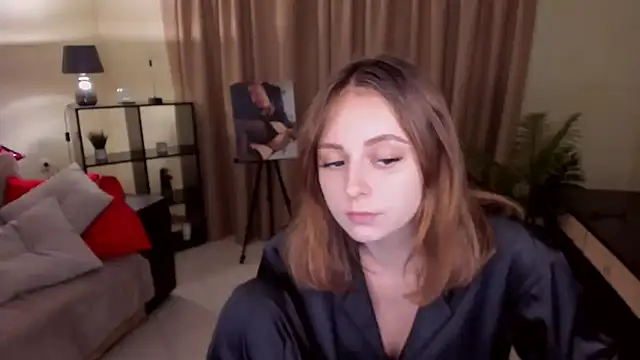 Snapshot of MilanaRare chatting on 06-25-26, 06:23 MilanaRare online show from 06-25-26, 06:23