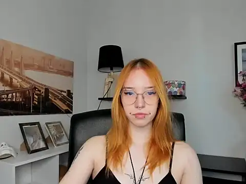 Snapshot of foxSonya chatting on 05-26-26, 05:36 foxSonya online show from 05-26-26, 05:36