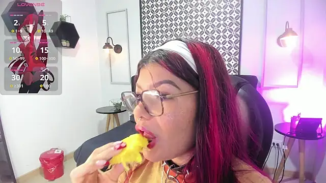 amelie furtado online show from 06-06-26, 01:05