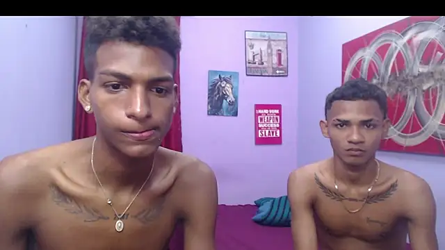 Snapshot of black_twinks chatting on 05-25-26, 01:50 black twinks online show from 05-25-26, 01:50