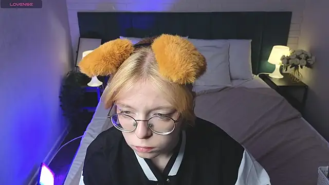 FoxxyyPolly online show from 06-05-26, 05:14