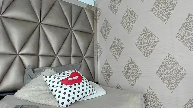 Snapshot of Violett_Carter chatting on 08-01-26, 12:04 Violett Carter online show from 08-01-26, 12:04