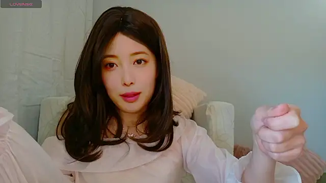 Snapshot of sakura-ch- chatting on 06-19-26, 09:18 sakura-ch- online show from 06-19-26, 09:18