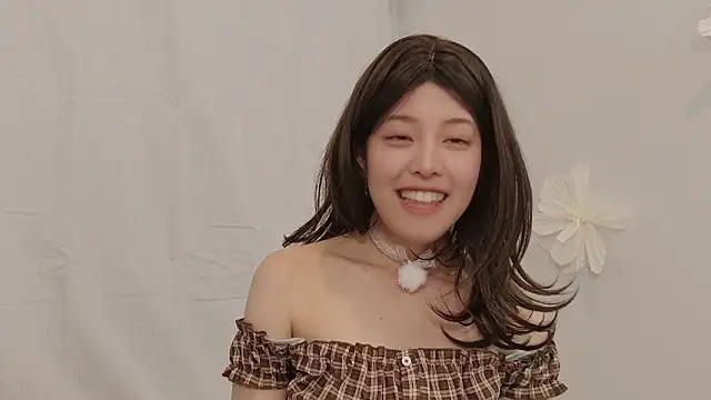 Snapshot of sakura-ch- chatting on 07-10-26, 05:37 sakura-ch- online show from 07-10-26, 05:37