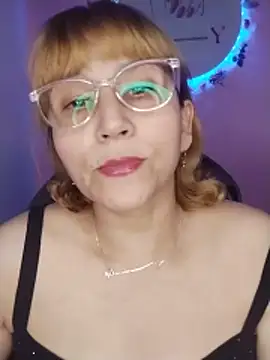 Snapshot of vitaminafranccesca chatting on 06-06-26, 02:49 vitaminafranccesca online show from 06-06-26, 02:49