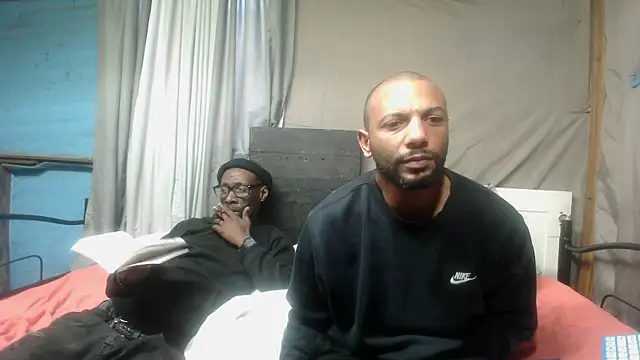 Snapshot of Camodick chatting on 06-12-26, 02:38 Camodick online show from 06-12-26, 02:38