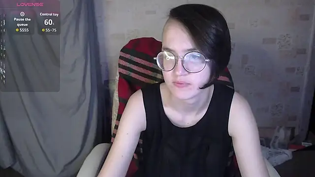 Alessa Kiss online show from 06-21-26, 10:40