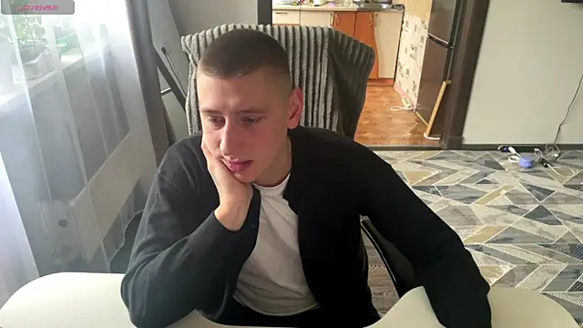 Snapshot of Keksik_ chatting on 05-22-26, 03:35 Keksik online show from 05-22-26, 03:35