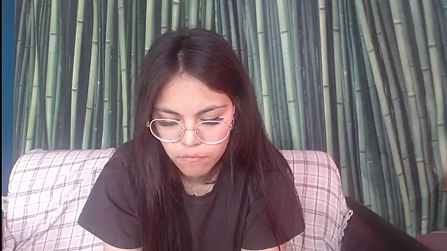 Snapshot of Anda_here chatting on 05-25-26, 02:06 Anda here online show from 05-25-26, 02:06