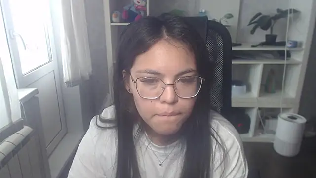Snapshot of Anda_here chatting on 06-17-26, 02:58 Anda here online show from 06-17-26, 02:58