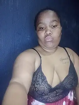 Snapshot of ChubbyMidgetxxx19 chatting on 06-25-26, 07:18 ChubbyMidgetxxx19 online show from 06-25-26, 07:18