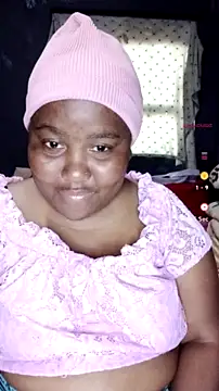 Snapshot of ChubbyMidgetxxx19 chatting on 07-11-26, 01:47 ChubbyMidgetxxx19 online show from 07-11-26, 01:47