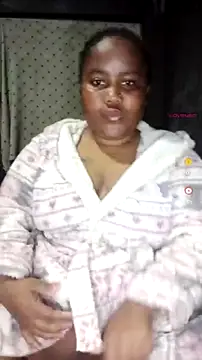 Snapshot of ChubbyMidgetxxx19 chatting on 07-15-26, 05:40 ChubbyMidgetxxx19 online show from 07-15-26, 05:40
