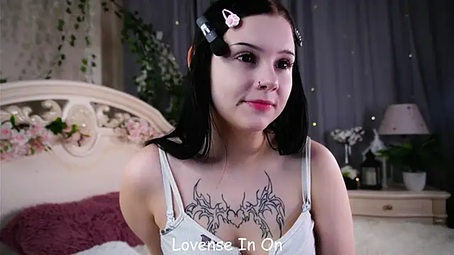 MelaineCore online show from 06-05-26, 03:18