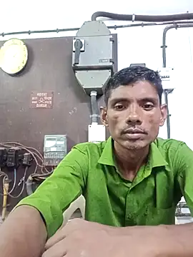 Snapshot of Hot-Parinda200 chatting on 06-15-26, 06:04 Hot-Parinda200 online show from 06-15-26, 06:04