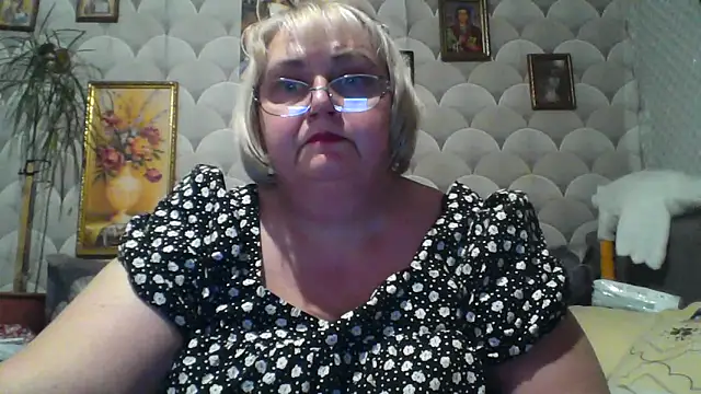 Snapshot of MarinaFarina53 chatting on 06-04-26, 06:58 MarinaFarina53 online show from 06-04-26, 06:58