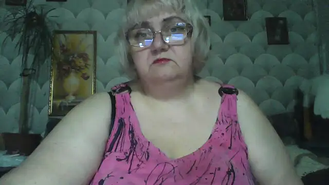 Snapshot of MarinaFarina53 chatting on 06-07-26, 08:07 MarinaFarina53 online show from 06-07-26, 08:07