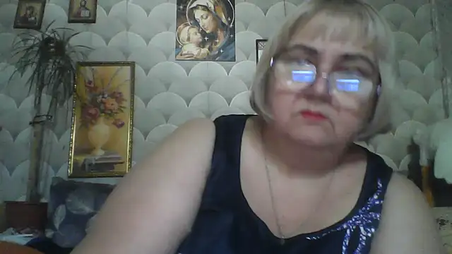 Snapshot of MarinaFarina53 chatting on 06-14-26, 05:09 MarinaFarina53 online show from 06-14-26, 05:09