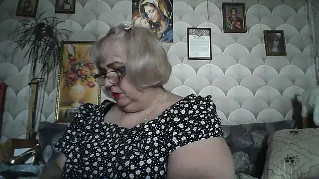 Snapshot of MarinaFarina53 chatting on 06-22-26, 05:04 MarinaFarina53 online show from 06-22-26, 05:04
