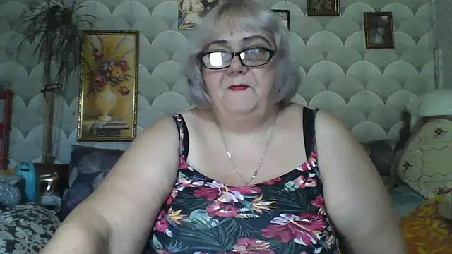 Snapshot of MarinaFarina53 chatting on 06-30-26, 06:03 MarinaFarina53 online show from 06-30-26, 06:03