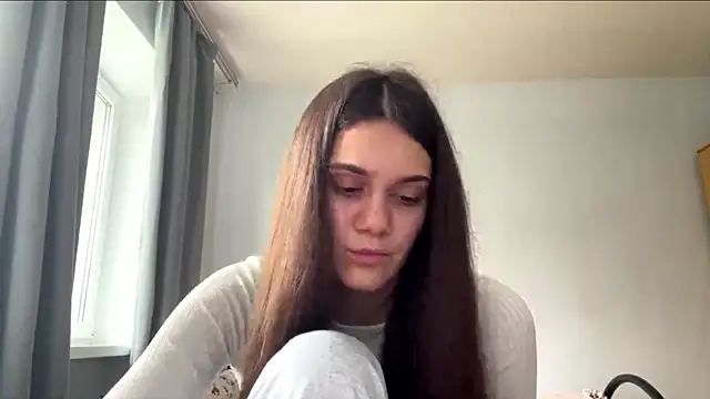 Snapshot of MaryRaven chatting on 05-18-26, 12:33 MaryRaven online show from 05-18-26, 12:33