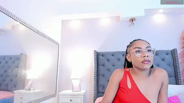 Snapshot of Erikaamore chatting on 06-14-26, 03:25 Erikaamore online show from 06-14-26, 03:25