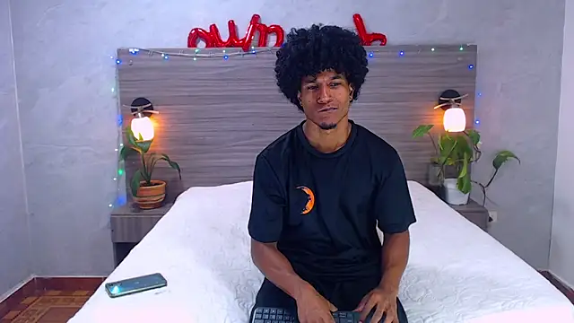 Dilan Hall online show from 06-09-26, 04:07