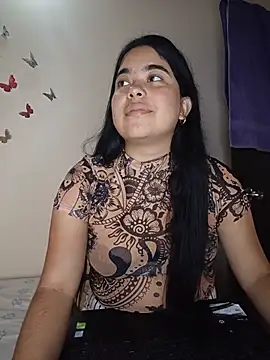Snapshot of MiiaHott_W chatting on 07-08-26, 02:32 MiiaHott W online show from 07-08-26, 02:32
