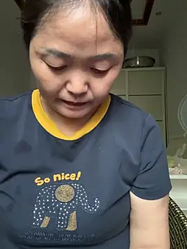 Snapshot of hannzn chatting on 06-23-26, 12:52 hannzn online show from 06-23-26, 12:52