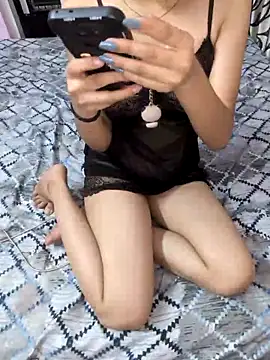 Snapshot of kayra_mishra chatting on 05-22-26, 06:35 kayra mishra online show from 05-22-26, 06:35