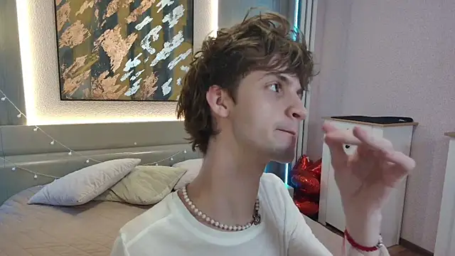 Bimbo boy  online show from 06-11-26, 03:10