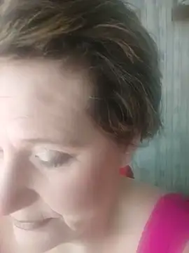 Snapshot of curvysecret1971 chatting on 05-09-26, 08:58 curvysecret1971 online show from 05-09-26, 08:58