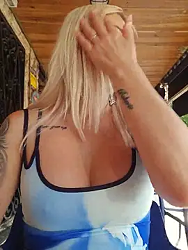 Snapshot of MILFBARBY chatting on 06-19-26, 07:12 MILFBARBY online show from 06-19-26, 07:12