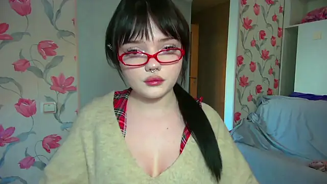 DarkxFoxy online show from 06-19-26, 05:06