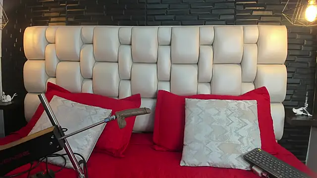 Snapshot of ViolettGracee chatting on 07-01-26, 04:03 ViolettGracee online show from 07-01-26, 04:03