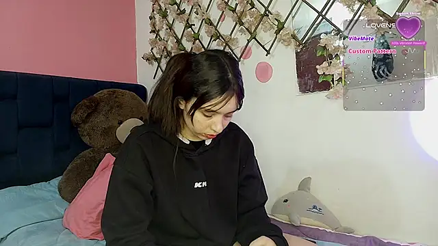 Snapshot of duke_fucks chatting on 06-16-26, 02:14 duke fucks online show from 06-16-26, 02:14