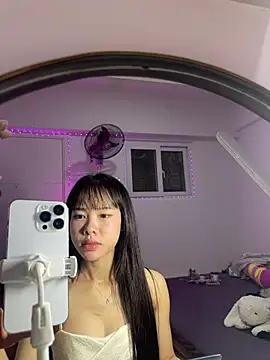 Lov3lily online show from 06-05-26, 10:21