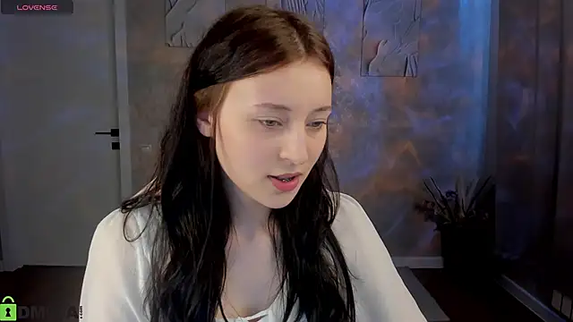 Snapshot of Tracey_Gill chatting on 06-07-26, 09:24 Tracey Gill online show from 06-07-26, 09:24